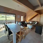 Le Pierre Et Bois 호우팔리제